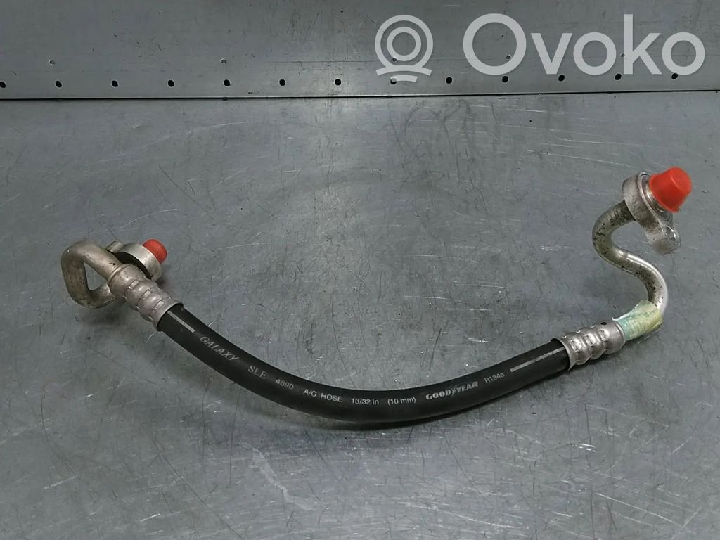Ford Focus Ilmastointilaitteen putki (A/C) 