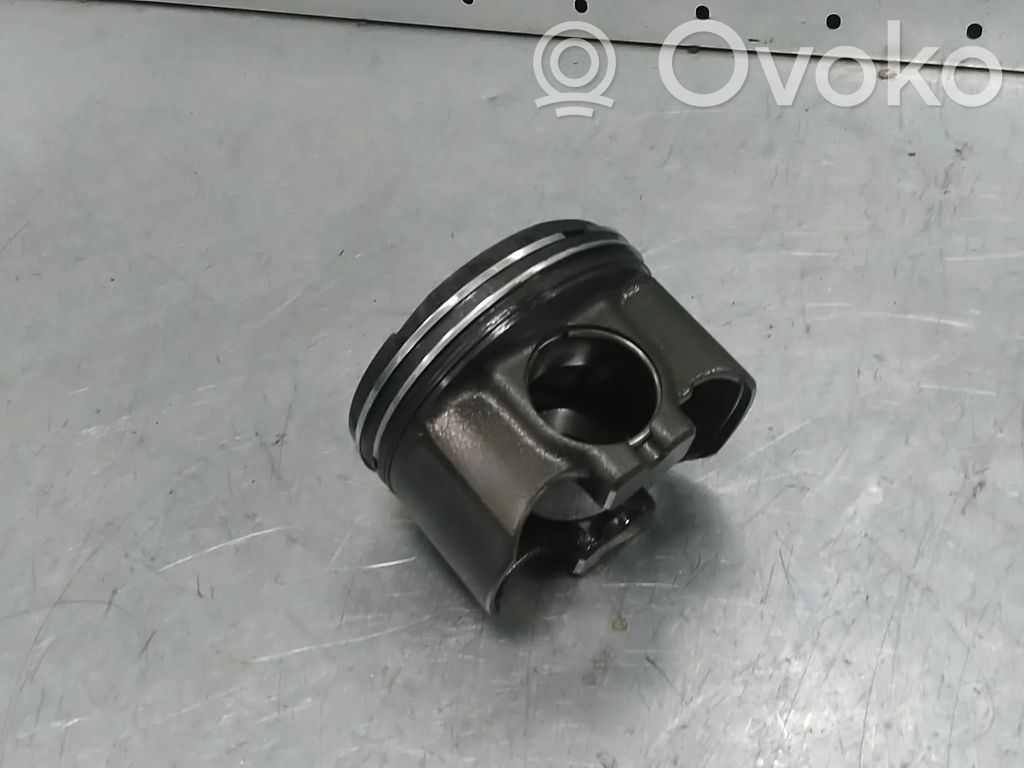 Mercedes-Benz E W213 Pistón 