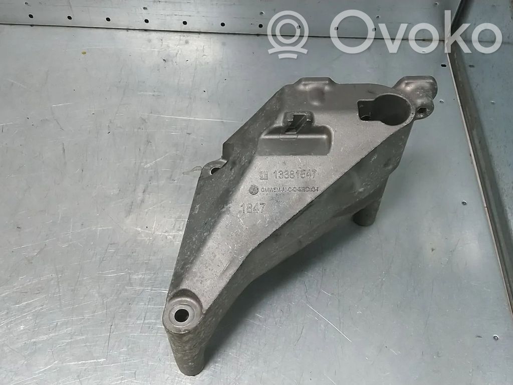 Opel Corsa E Engine mount bracket 