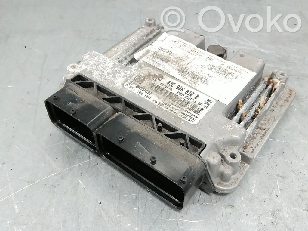 Volkswagen Scirocco Variklio valdymo blokas 