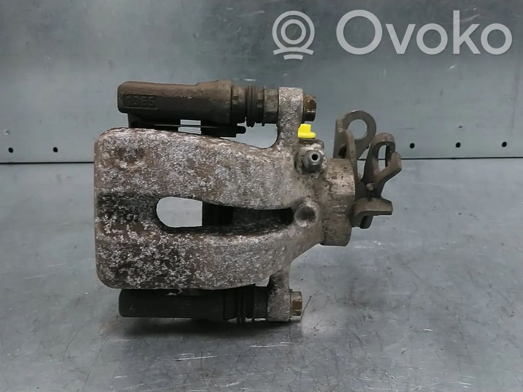 Opel Corsa E Galinis suportas 