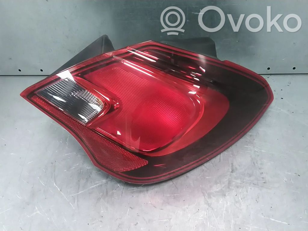 Opel Corsa E Galinis žibintas kėbule 