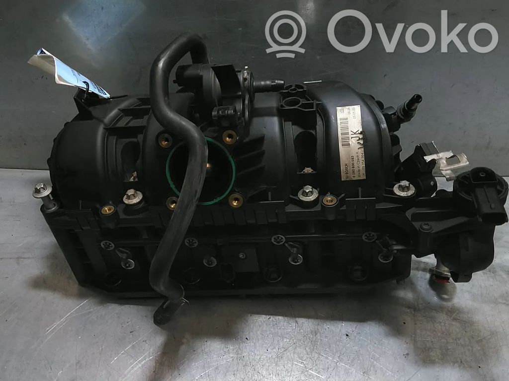 Opel Corsa C Kolektorius įsiurbimo 