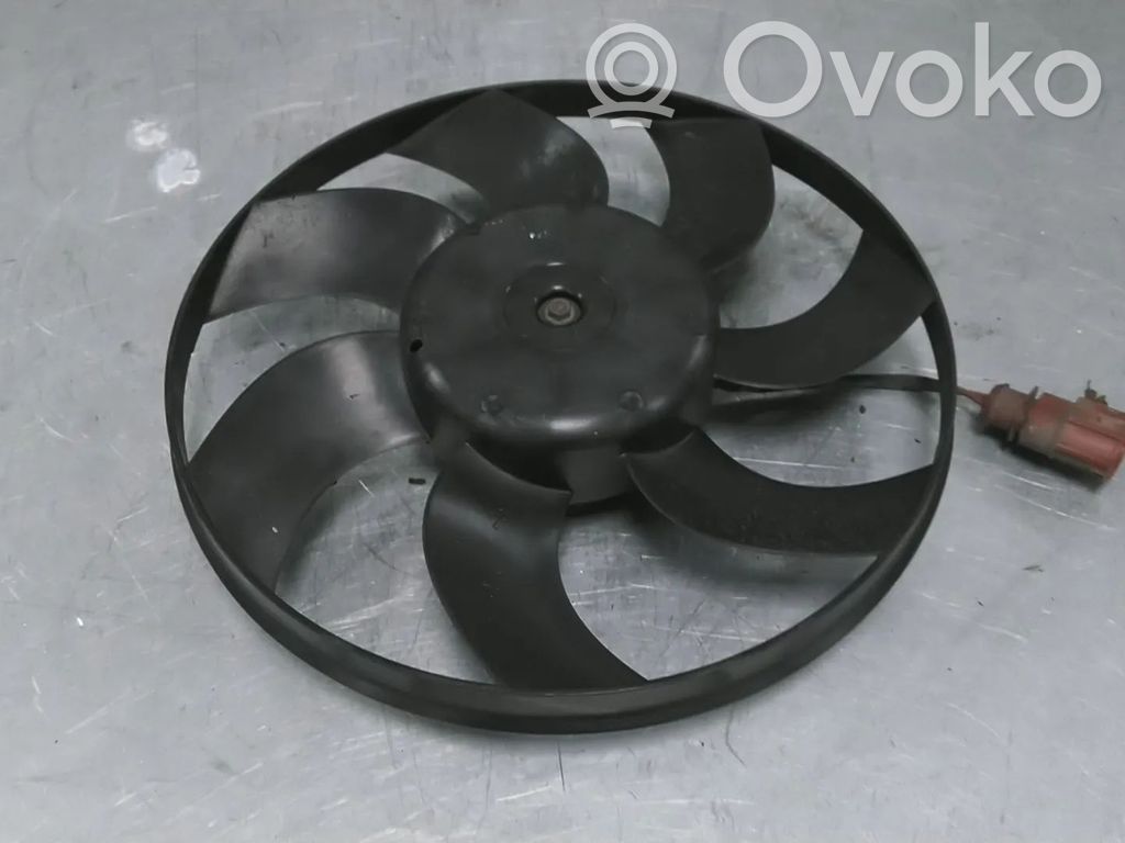 Volkswagen PASSAT B6 Suport ventilator radiator 