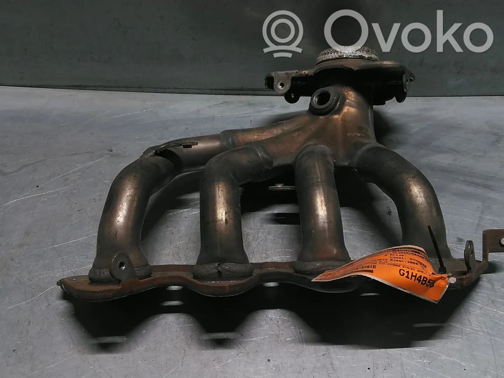 Renault Megane III Kita variklio skyriaus detalė 