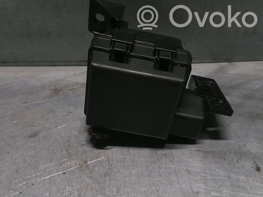 Módulo de fusible   243880001R