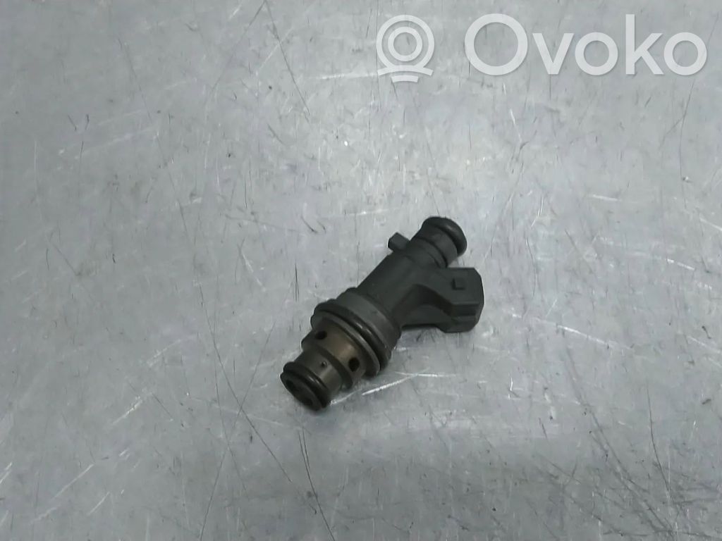 Opel Corsa B Inyector de combustible 
