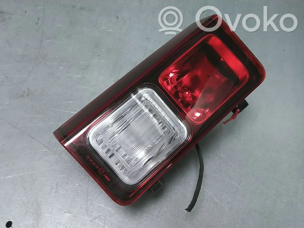Renault Trafic III (X82) Reverse light 