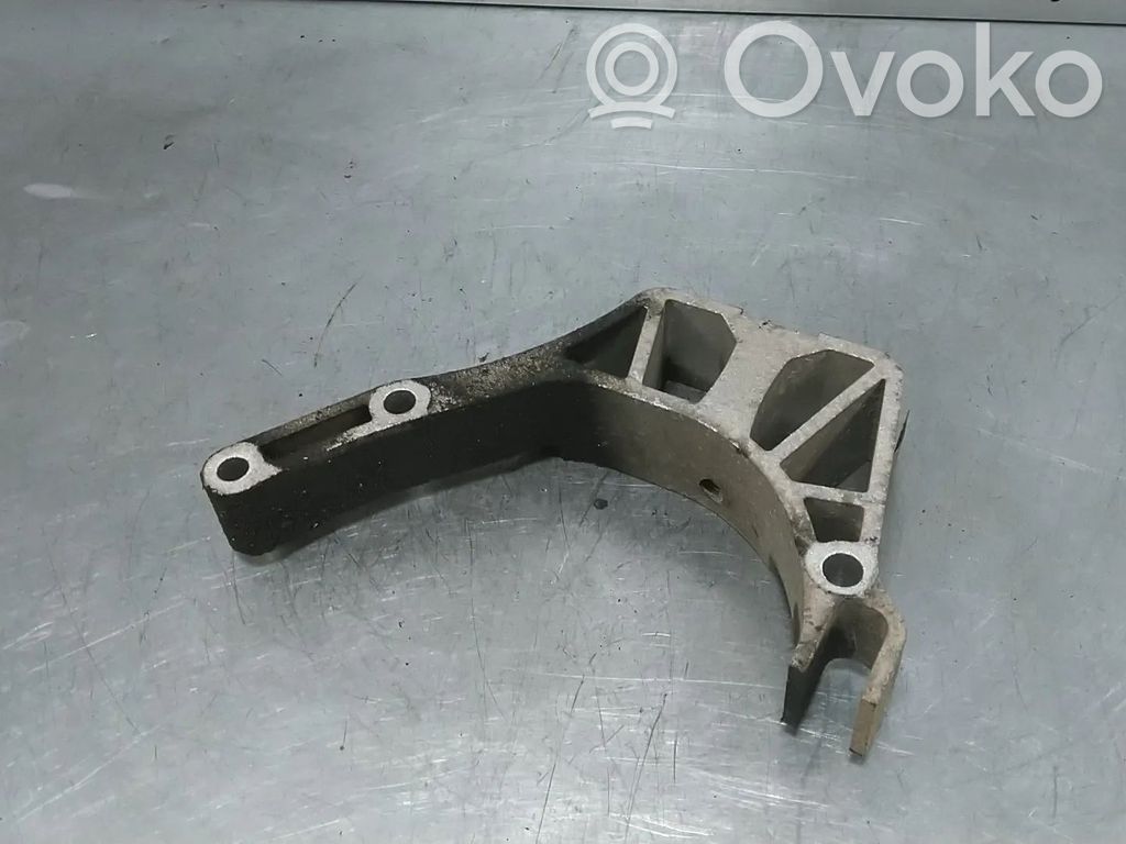 Ford Ka Vaihdelaatikon kiinnitys 