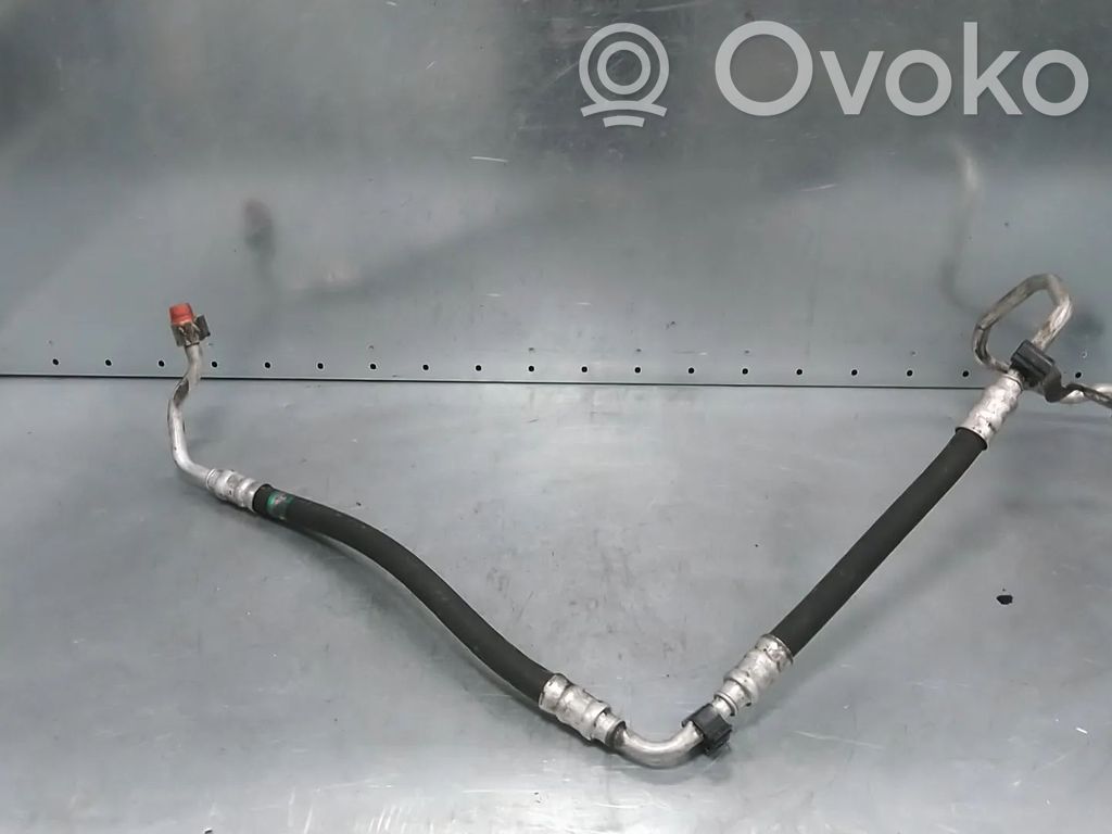 BMW 3 E90 E91 Ilmastointilaitteen putki (A/C) 