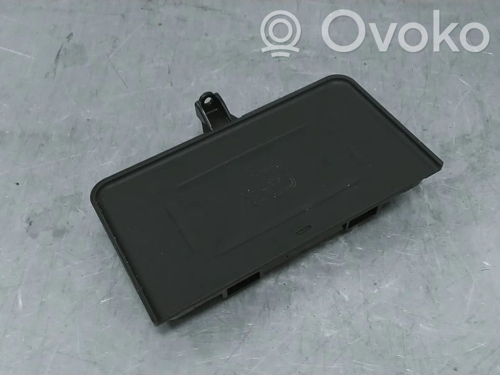 BMW 5 G30 G31 G38 Moduł ładowania bezprzewodowego 