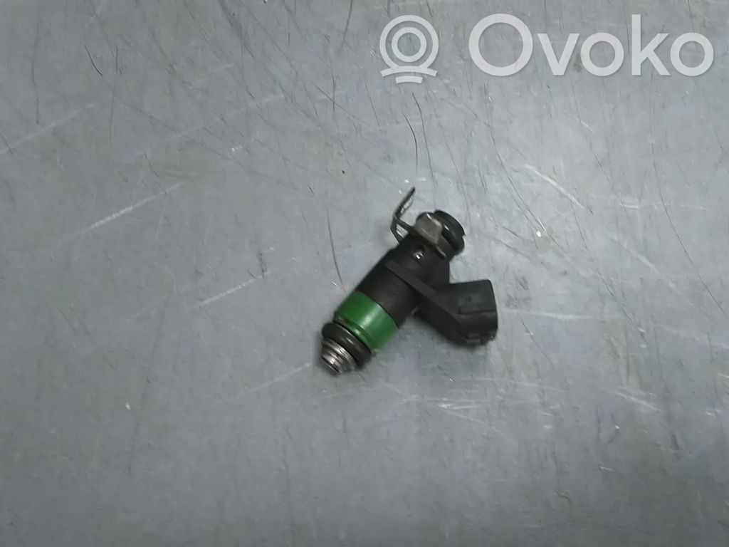 Volkswagen Polo Injektor Einspritzdüse 