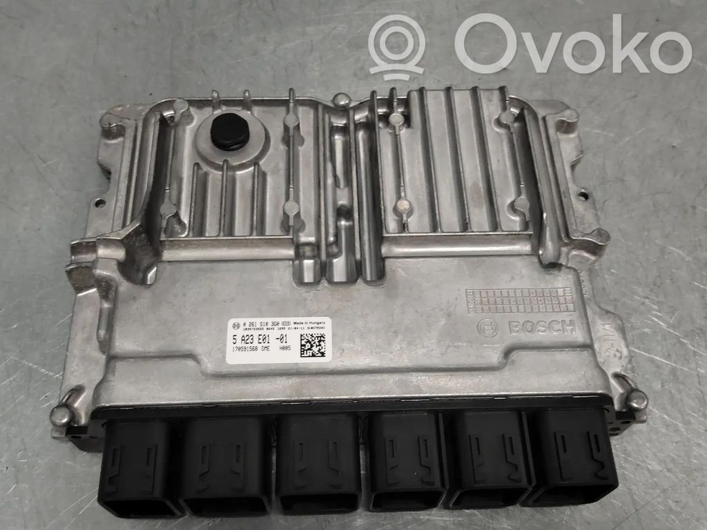 BMW 1 F40 Engine control unit/module 