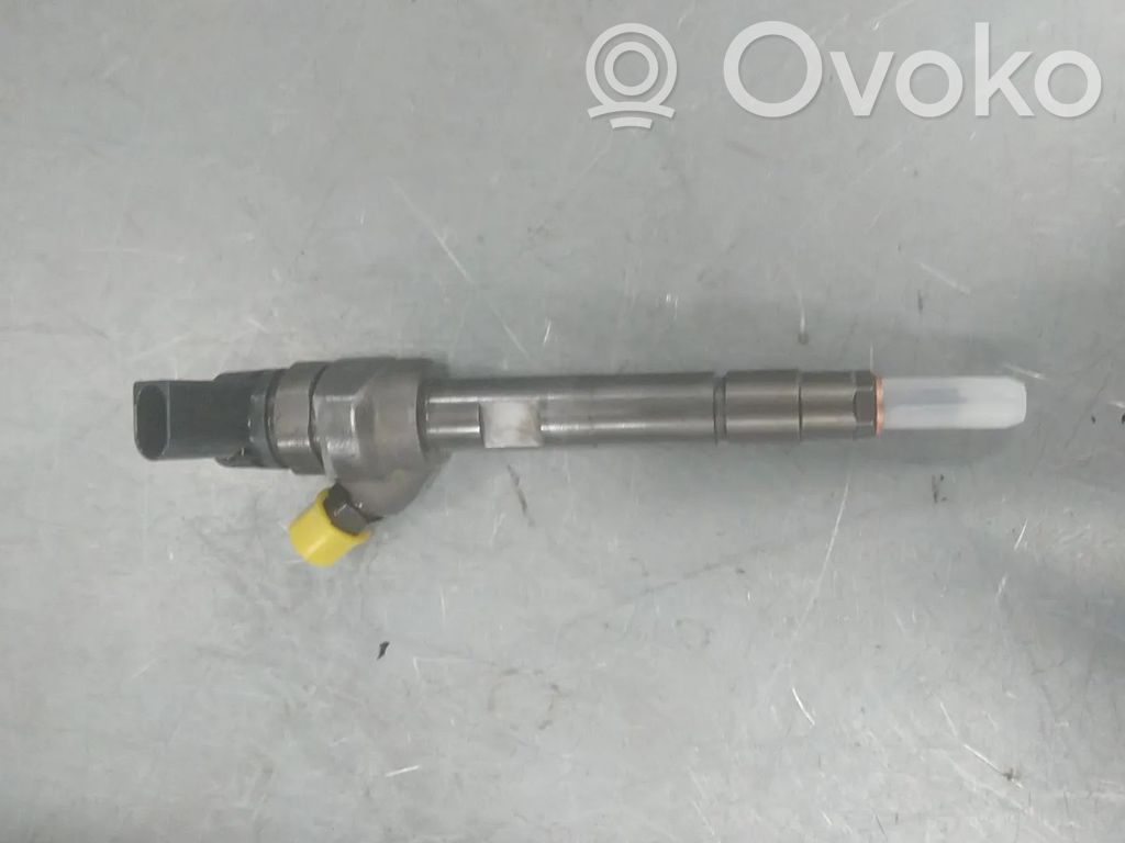 Opel Vivaro Injector combustibil 