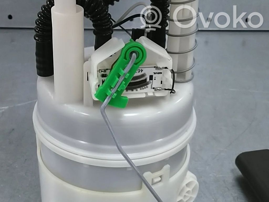 Renault Twingo II Pompa carburante immersa 