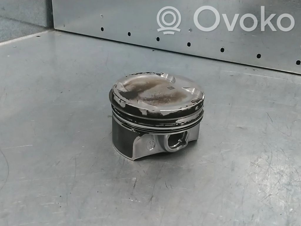 Audi A4 S4 B9 Piston 