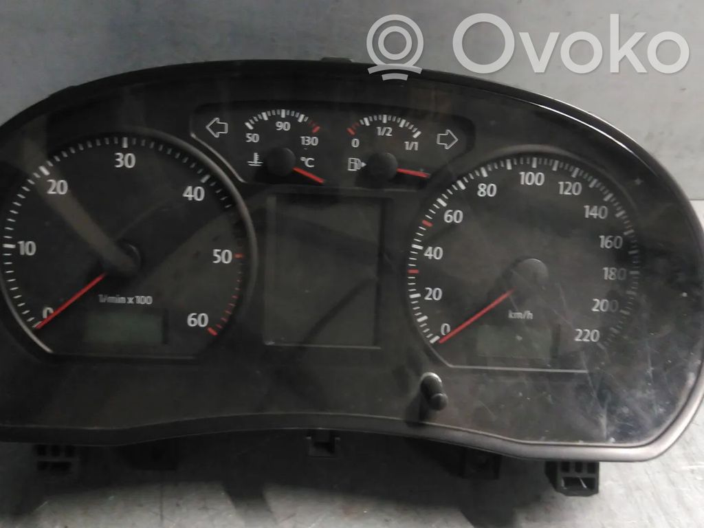 Volkswagen Polo Tachimetro (quadro strumenti) 