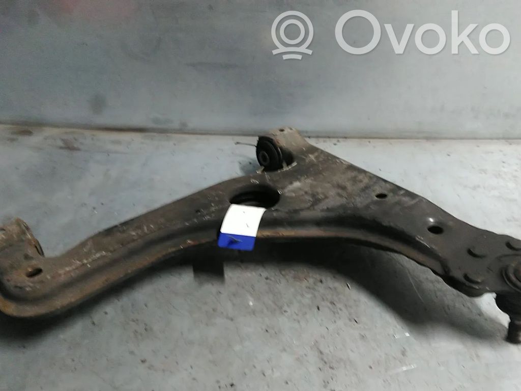 Opel Astra H Wahacz przedni 