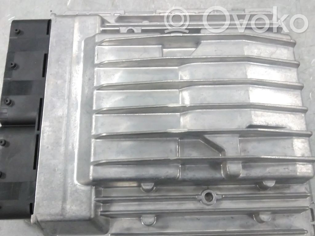BMW 1 E81 E87 Engine control unit/module 