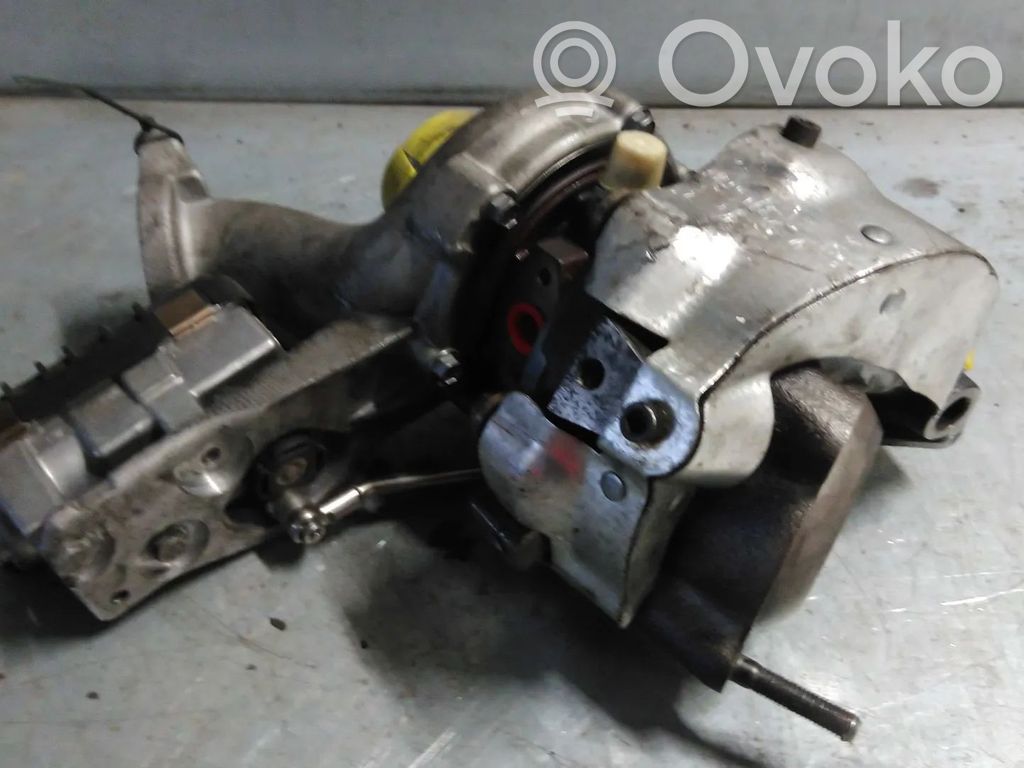 Audi A8 S8 D4 4H Sprężarka 