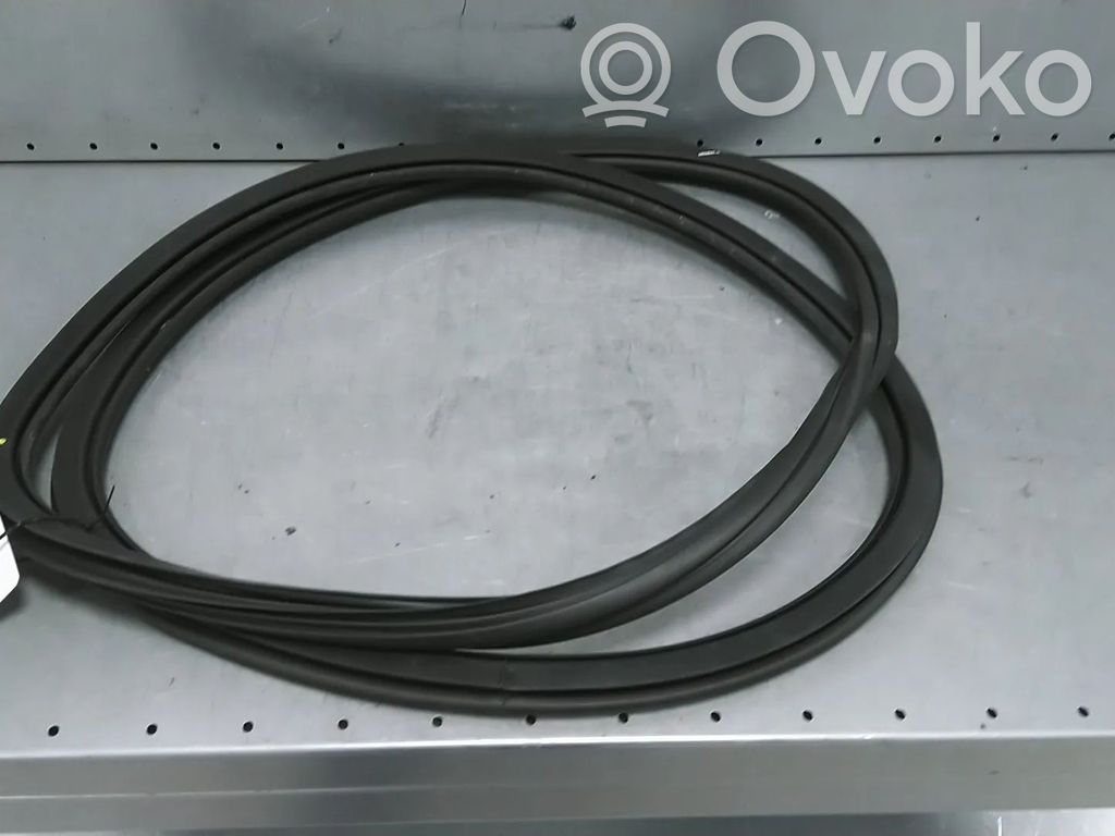 Audi A3 S3 8V Etuoven kumitiiviste 