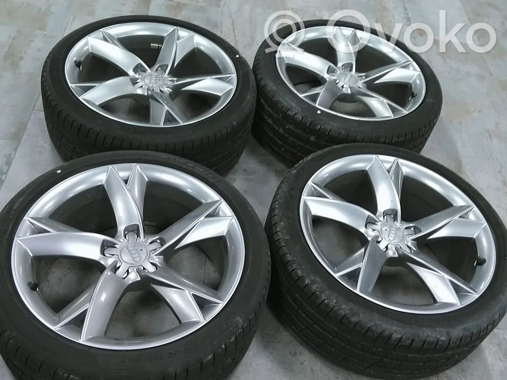 Audi A5 8T 8F Jantă aliaj R24 