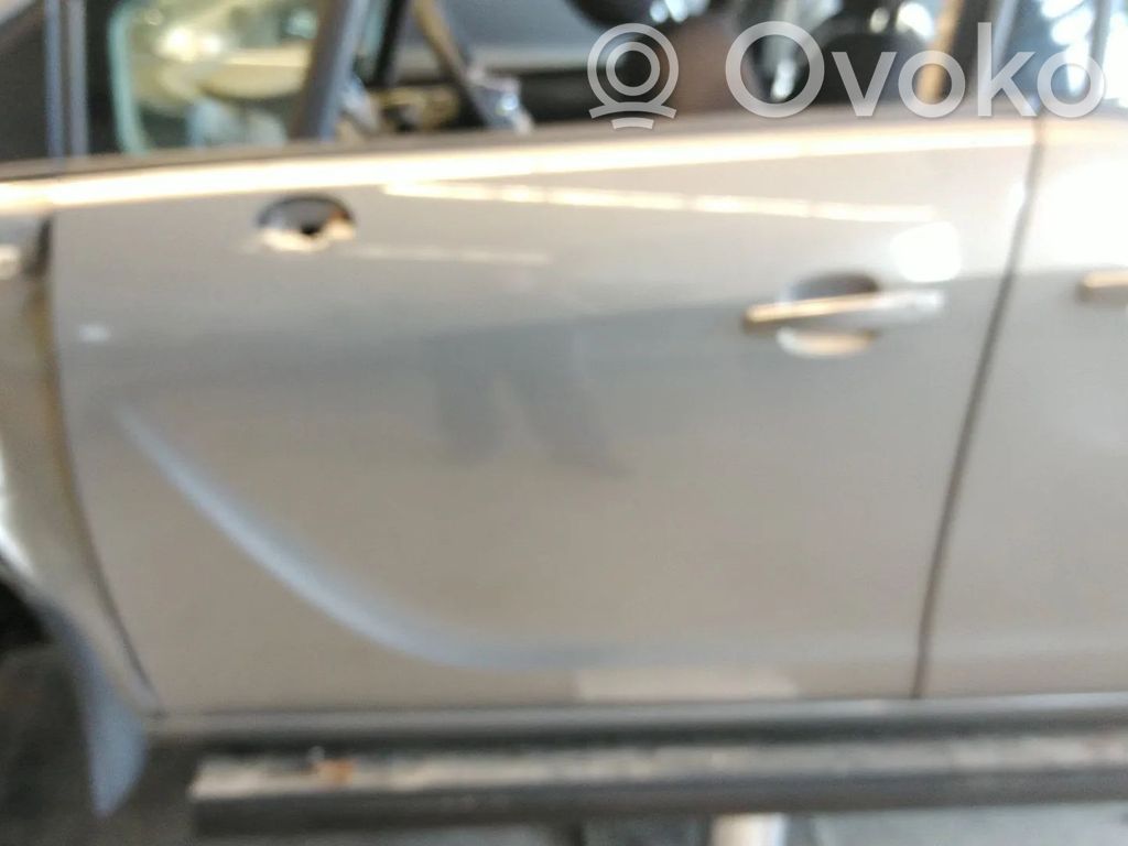 Opel Meriva B Drzwi przednie 
