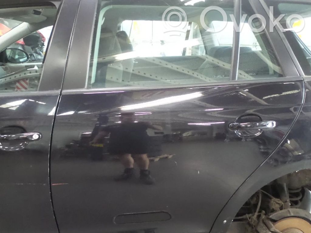 Volkswagen Golf V Puerta trasera 