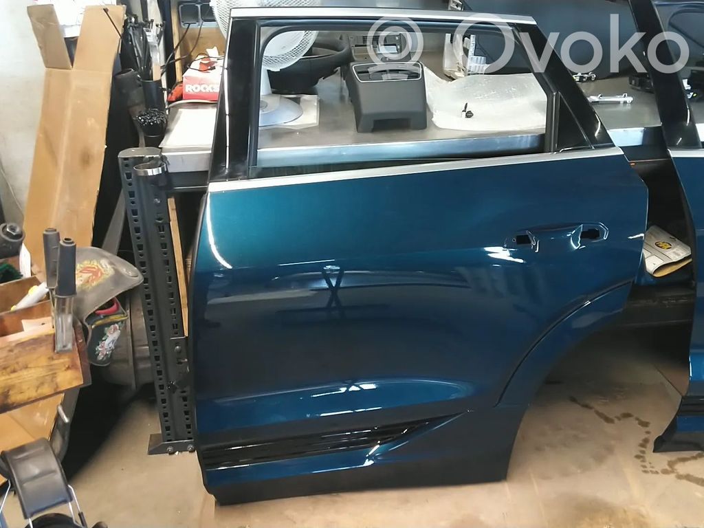 Audi e-tron Galinės durys 