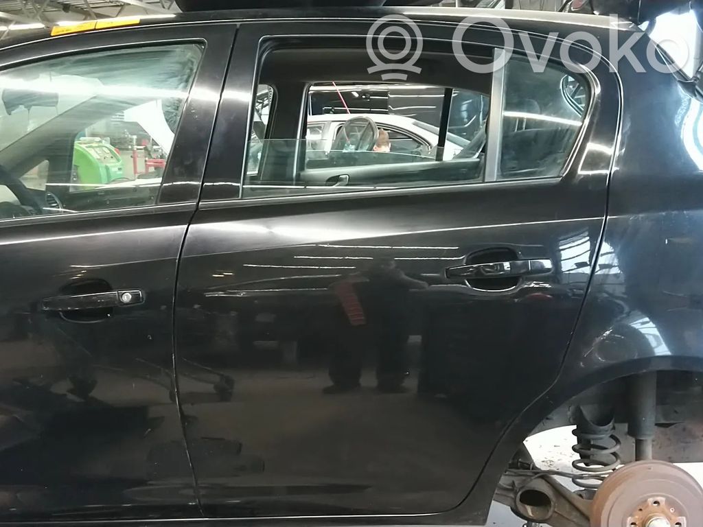 Opel Corsa D Galinės durys 