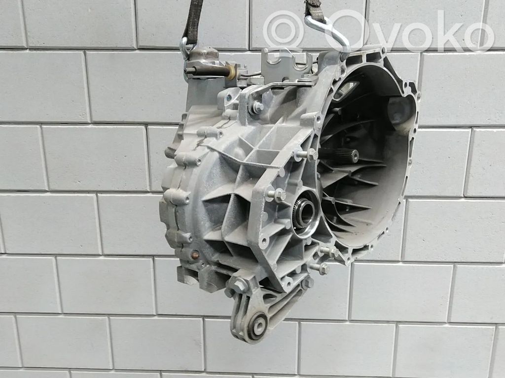 Ford Kuga II Manual 5 speed gearbox 