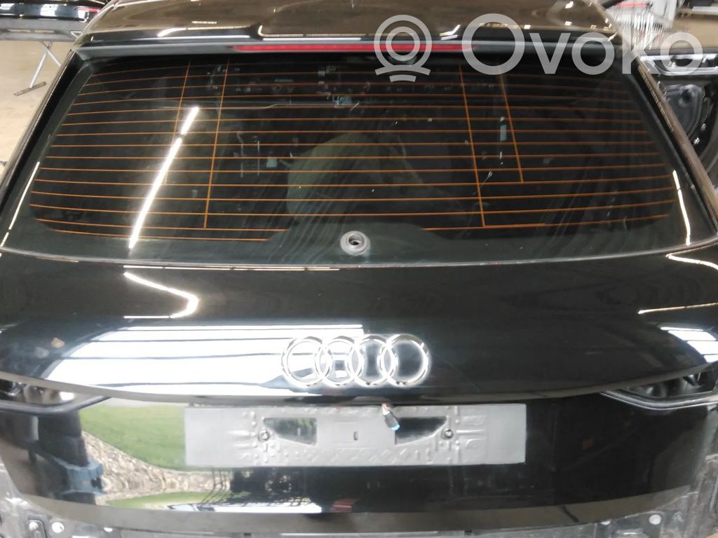 Audi A3 8Y Puerta del maletero/compartimento de carga 