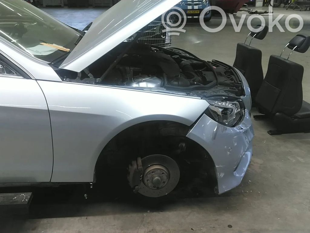 Mercedes-Benz E W212 Lokasuoja 