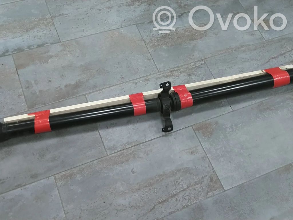 Porsche Cayenne (9Y0 9Y3) Albero di trasmissione con sede centrale 