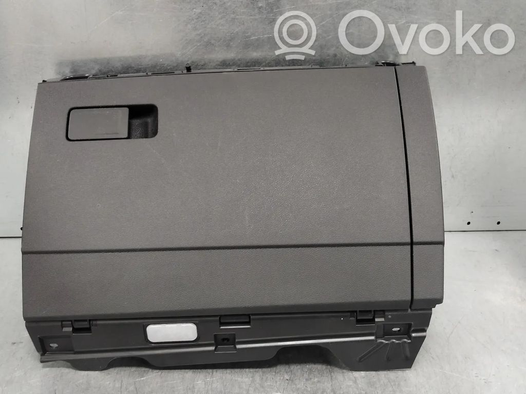 Volkswagen Golf VIII Set torpedou 