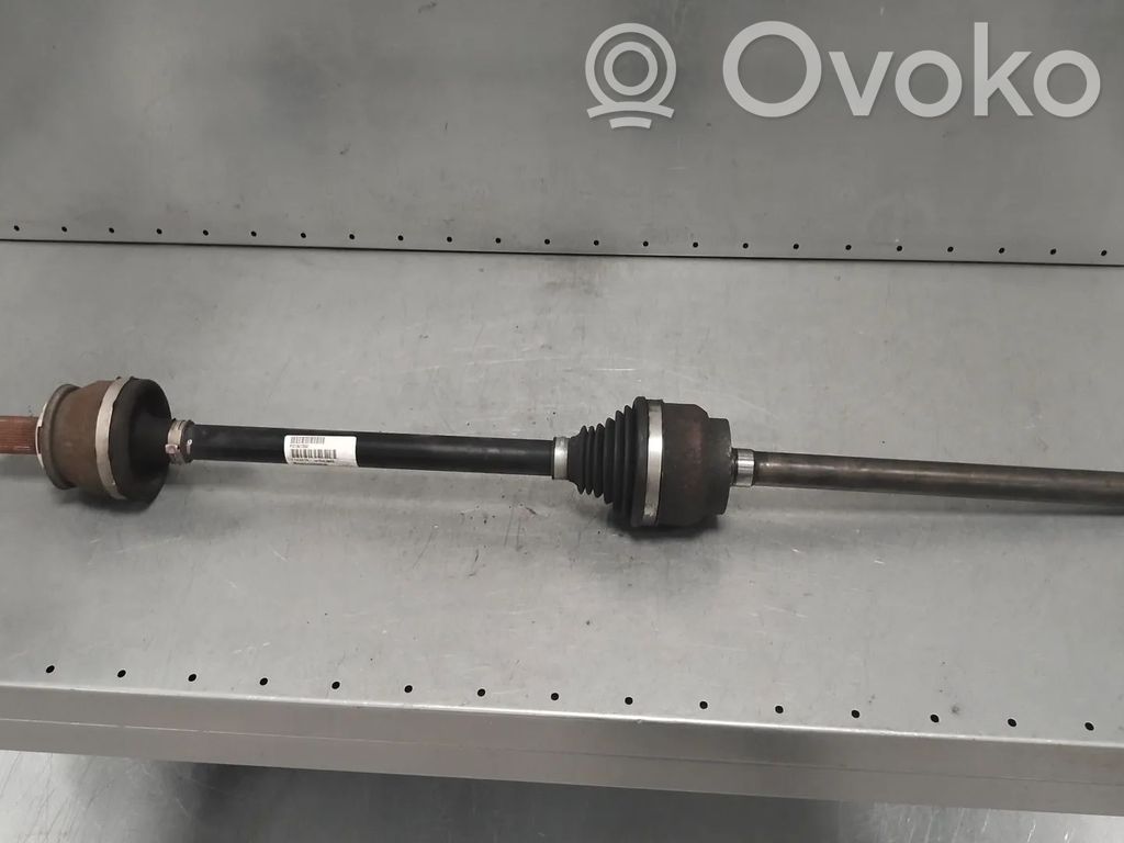 Volvo XC90 Galinis pusašis 
