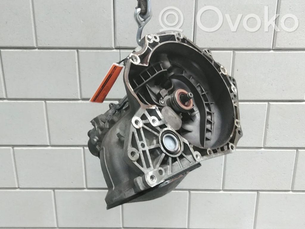 Opel Corsa D Manual 5 speed gearbox 