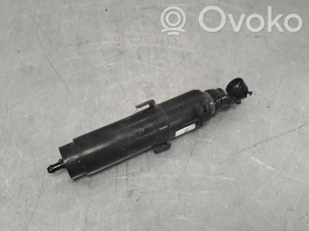 BMW X5 F15 Dysza spryskiwacza lampy przedniej 