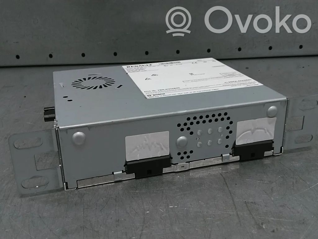 Renault Zoe Radio/CD/DVD/GPS head unit 