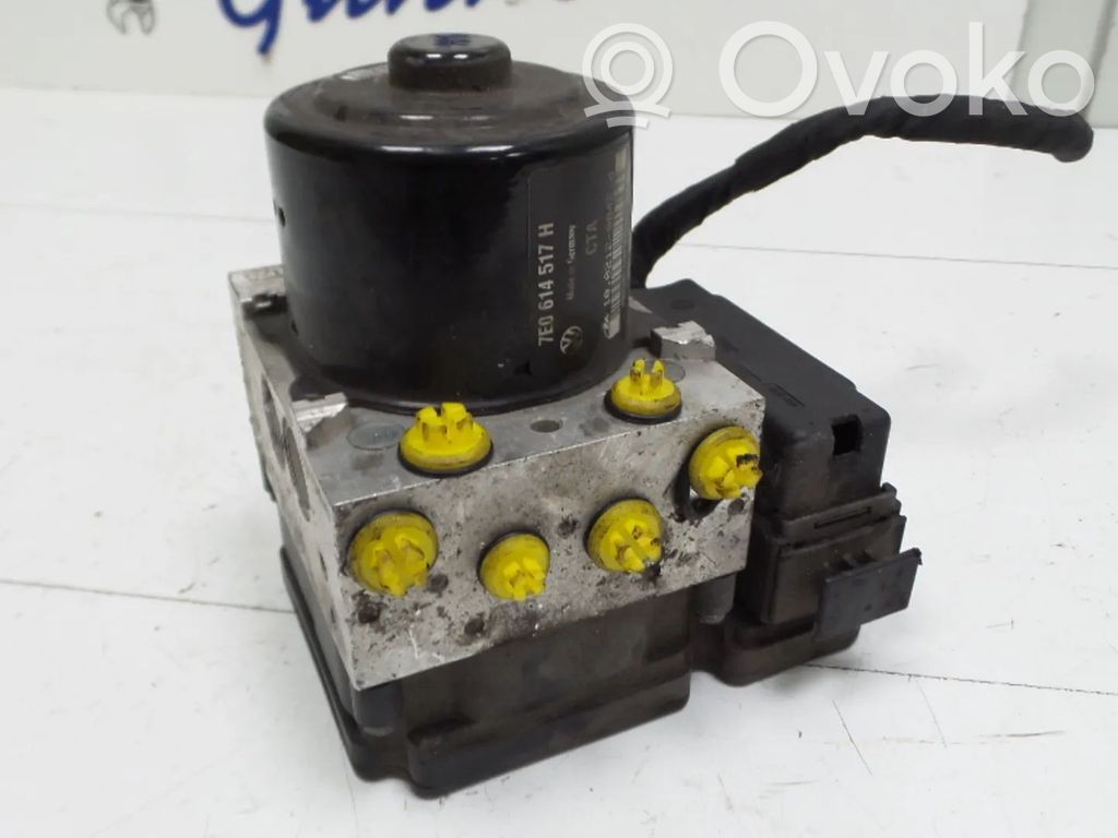 Volkswagen Transporter - Caravelle T5 ABS Pump 