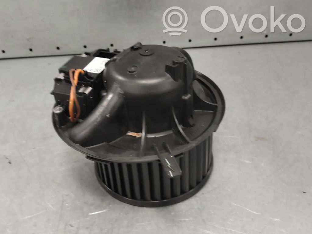 Volkswagen PASSAT B6 Motor aerotermă/rezistor ventilator 