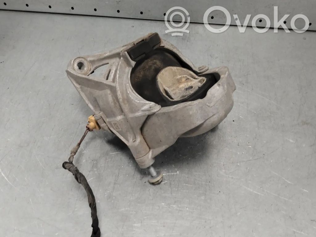 Audi Q5 SQ5 FY Engine mount bracket 