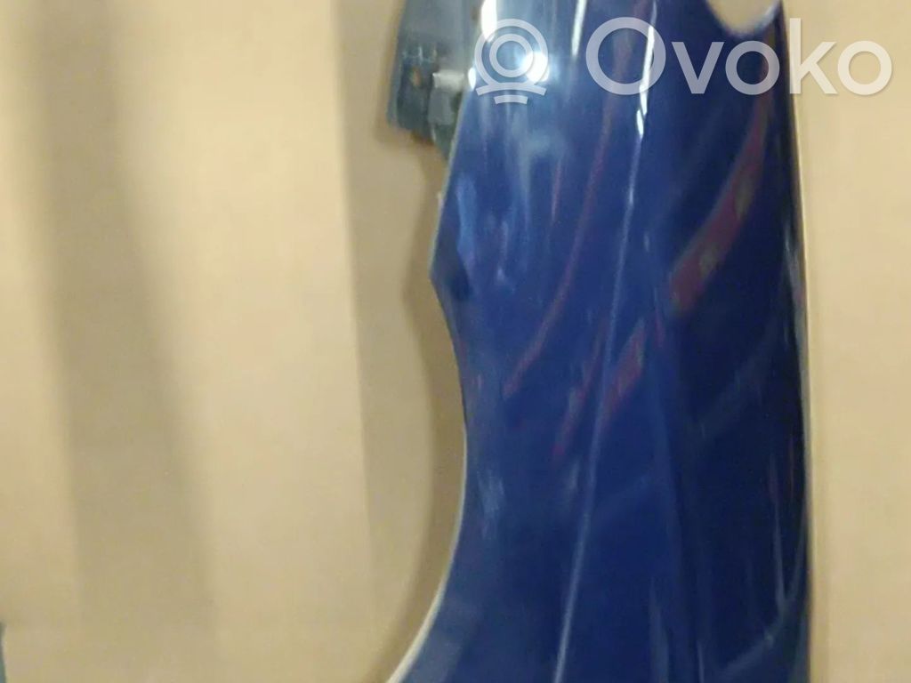 Aripă   7751472384,7751474880