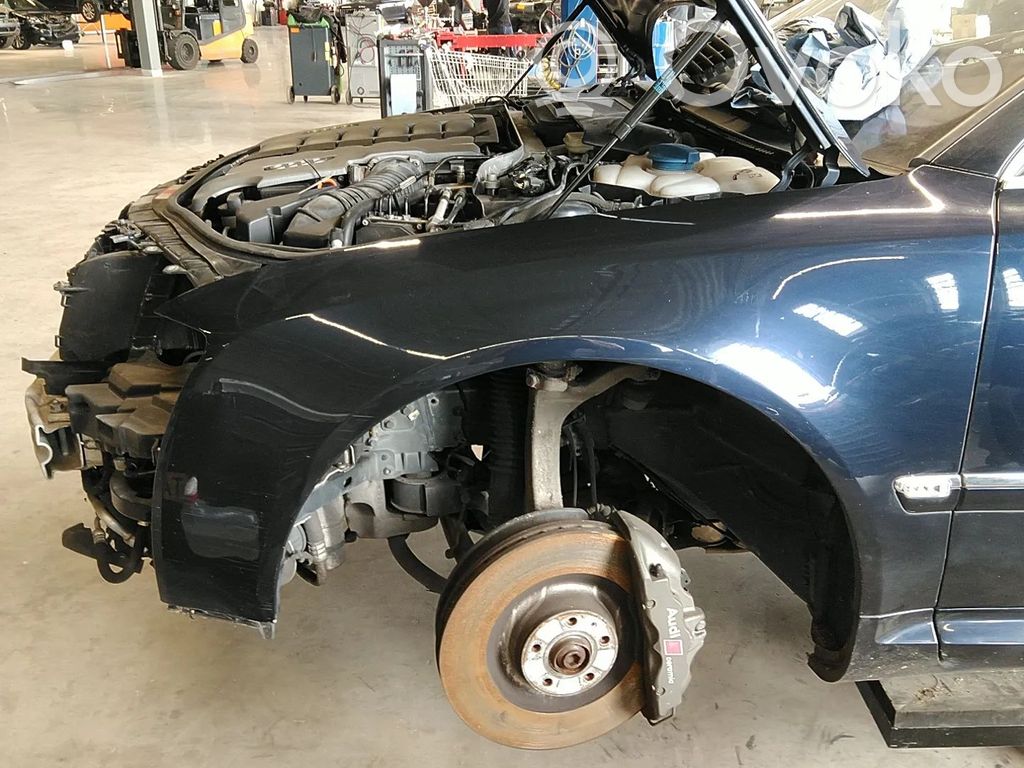Audi A8 S8 D3 4E Sparnas 