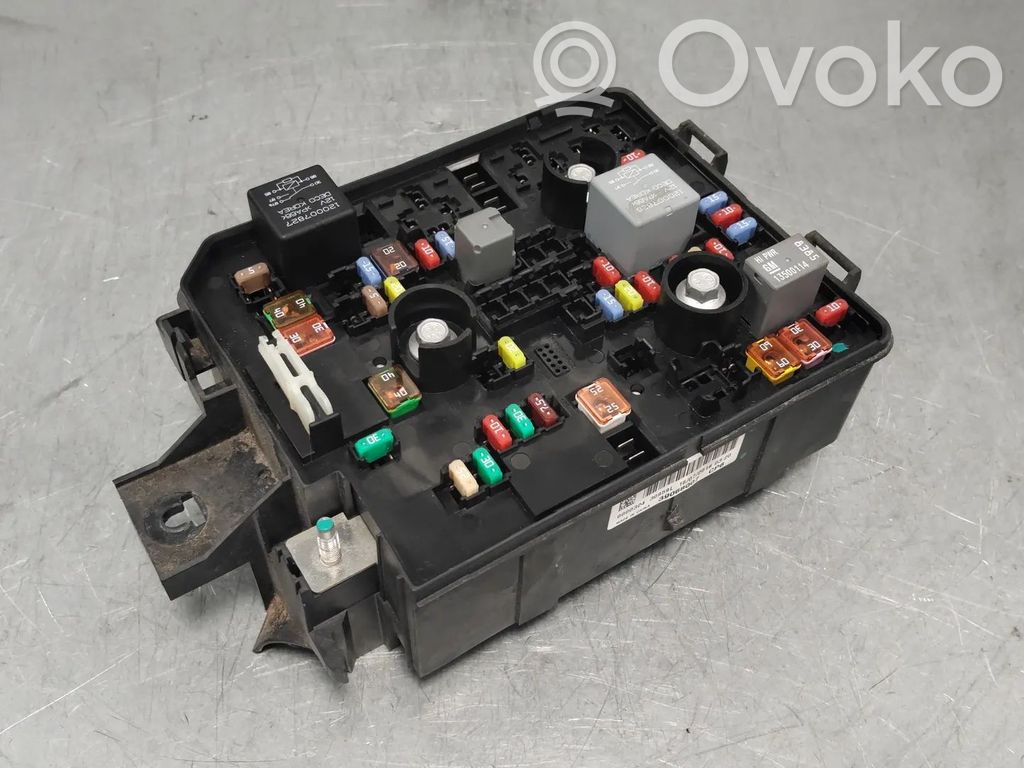 Opel Corsa E Fuse module 