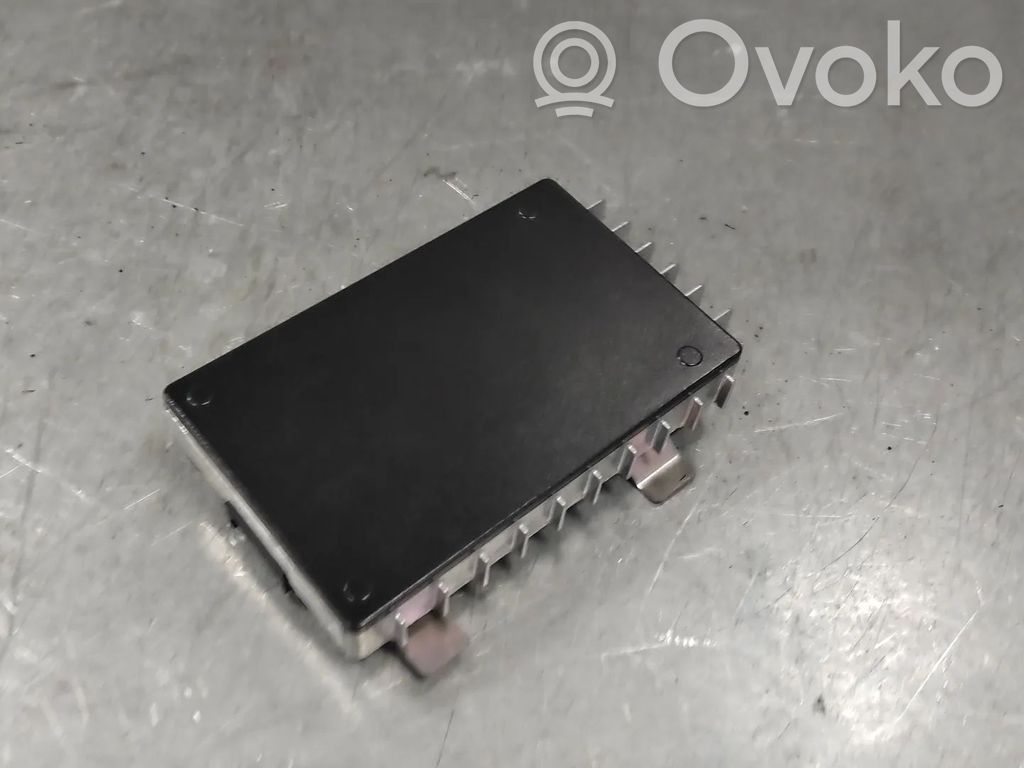 Volvo XC40 Wireless charging module 