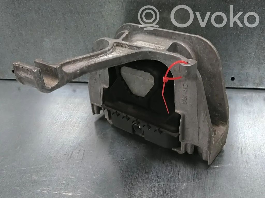 Seat Leon (5F) Engine mount bracket 