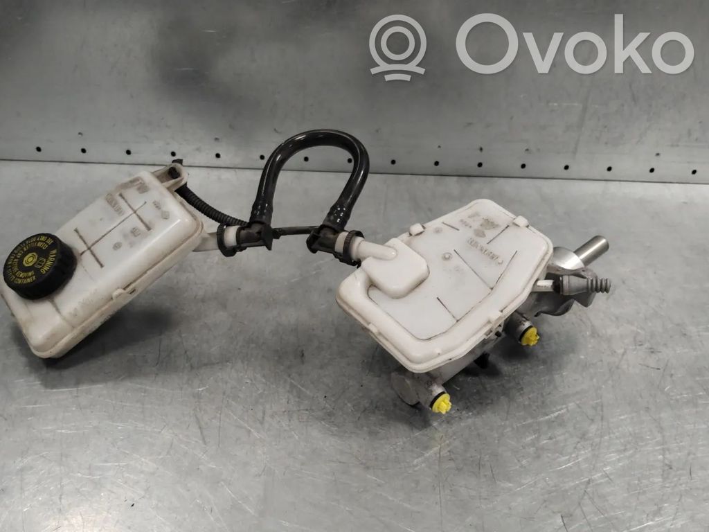 Opel Vivaro Pääjarrusylinteri 