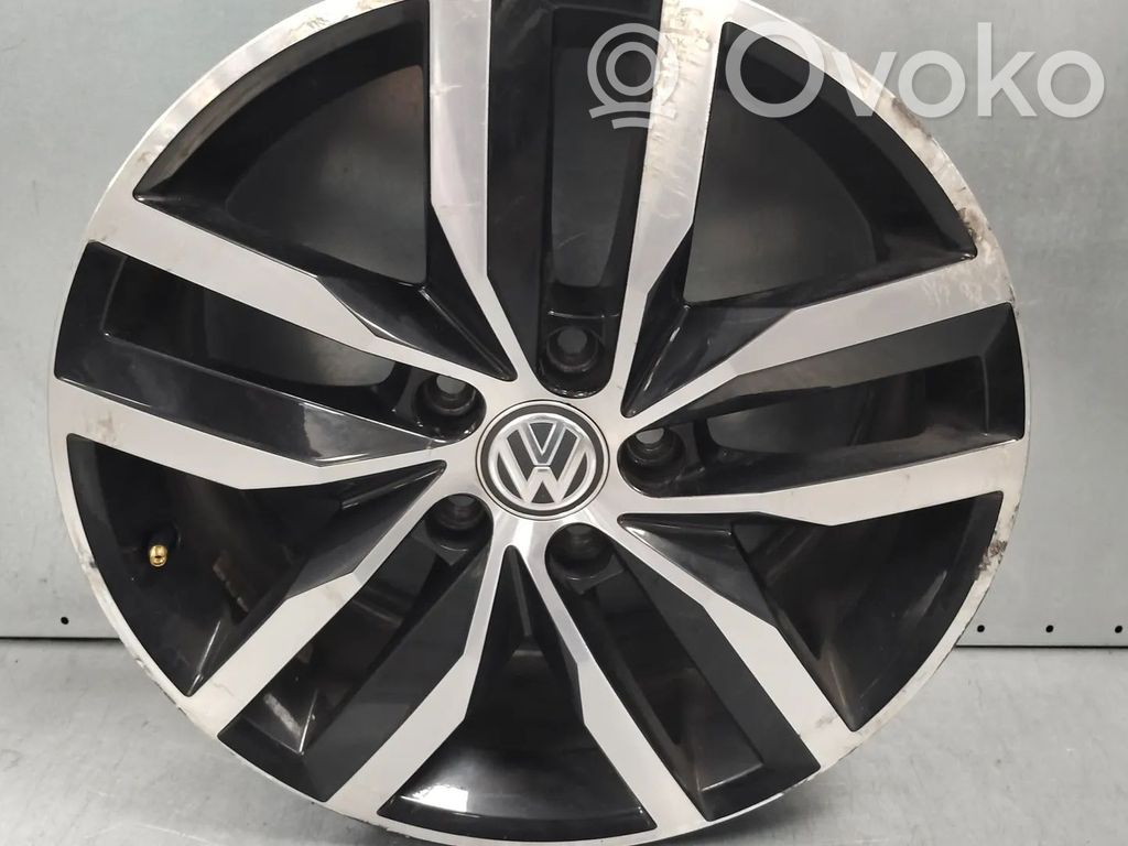 Volkswagen Golf VII Felgi kute R17 