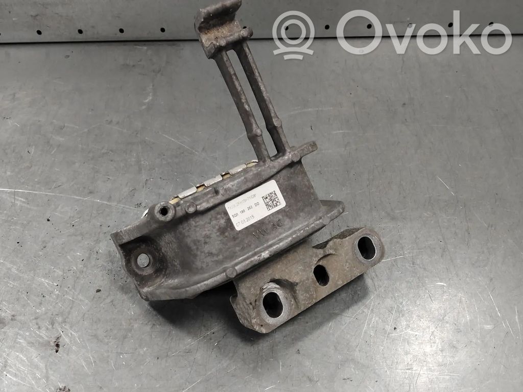 Volkswagen Golf VII Engine mount bracket 